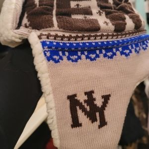 Hat light pink with fur lining